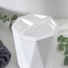 Подставка для зубных щёток «Призма», 9.5×9.5×11.5 см, белая - Фото 3