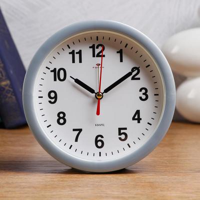 Будильник, часы настольные "Классика", дискретный ход, циферблат 15 см, 15.7 х 15.7 см, АА