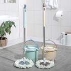Швабра с отжимом и ведро с пластиковой центрифугой мини: ведро 7.2 л, швабра 113 см, запасная насадка из микрофибры, цвет МИКС - Фото 7