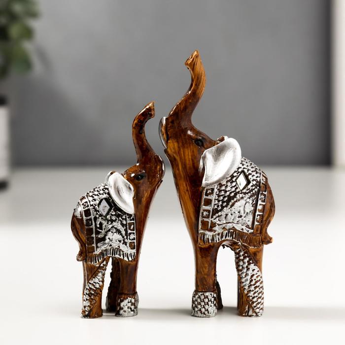 Набор фигурок полистоун «Два слоника под дерево в серебристой попоне», 2 шт., 11×8×3.2 см - Фото 1