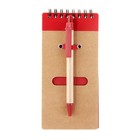 Блокнот А6 30л на гребне с ручкой крафт с красным - Фото 1