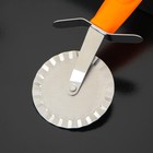 Нож для пиццы и теста Доляна «Оранж», 19 см, ребристый, цвет оранжевый - Фото 3