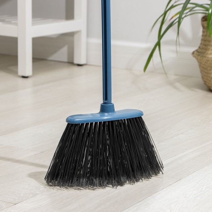 Метла жёсткая «Комфорт-люкс», с черенком, МИКС - Фото 1