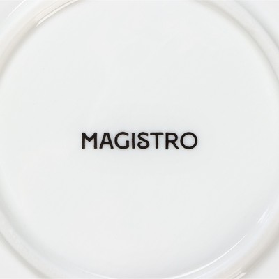 Блюдо фарфоровое сервировочное Magistro «Рыбка Бланш», 28×20 см, белое