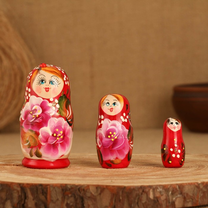 Матрёшка 3-х кукольная "Таня"розы, с божьей коровкой, 11см, ручная роспись. - Фото 1