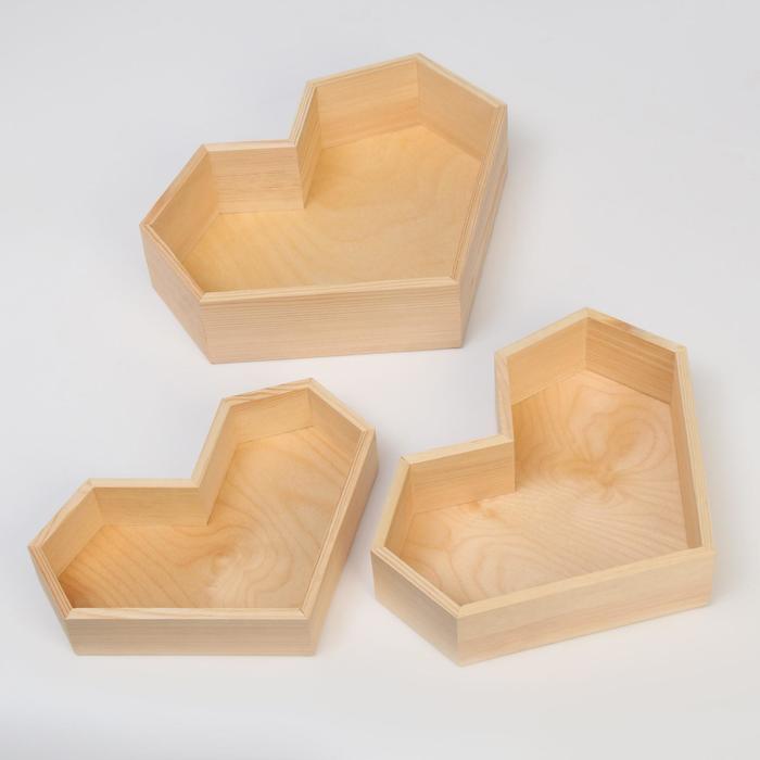 Набор 3 в 1 кашпо деревянных подарочных (29.5×7; 27.5×6; 25×4.5) "Сердце", натуральный - Фото 1