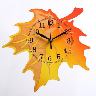 Часы настенные интерьерные "Осенний лист",  27 х 25 см
