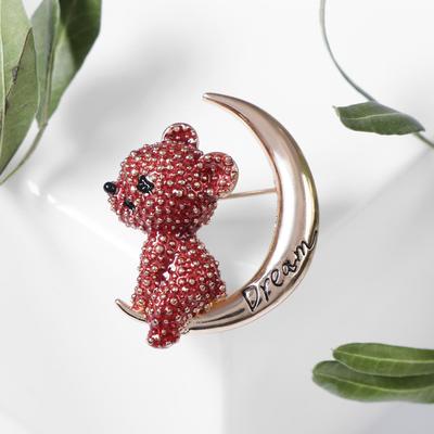 Брошь «Медвежонок» мечтатель, цвет красный в золоте