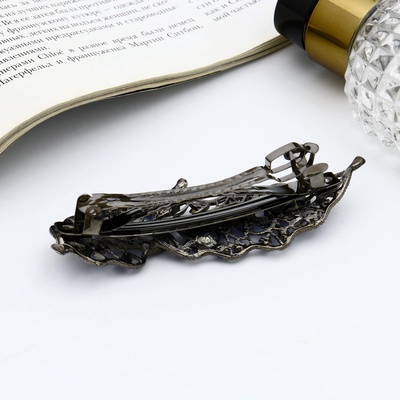 Заколка - автомат для волос QF «Мэриан», листики, 9 см, синяя