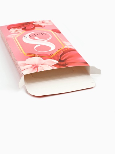 Коробка для шоколада, кондитерская упаковка, «8 марта», с окном, 17.3×8.8×1.5 см