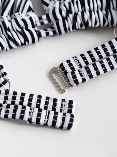 Купальник женский раздельный MINAKU Stripe, размер 48, чёрно-белый