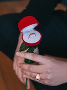 Футляр под кольцо, серьги «Роза на стебле», бархатный, 4.5×4.5 см, красно-зелёный - фото 68021040