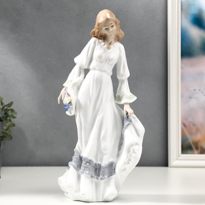 Фигурка керамика «Девушка со шляпкой», цветной, 35.5×12×16 см - Фото 1