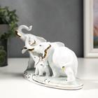 Сувенир керамика "Семейство слонов" белый с золотом 21,5 см - Фото 4