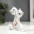 Фигурка керамика «Котята с сердцем со стразами», белый с золотом, 10.2 см - Фото 2