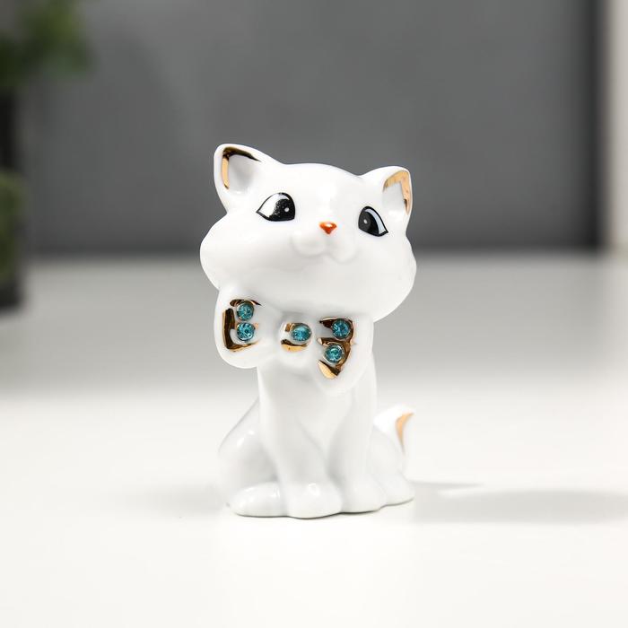 Фигурка керамика «Белый котёночек с бабочкой», с золотом, стразы, 7.5 см - Фото 1