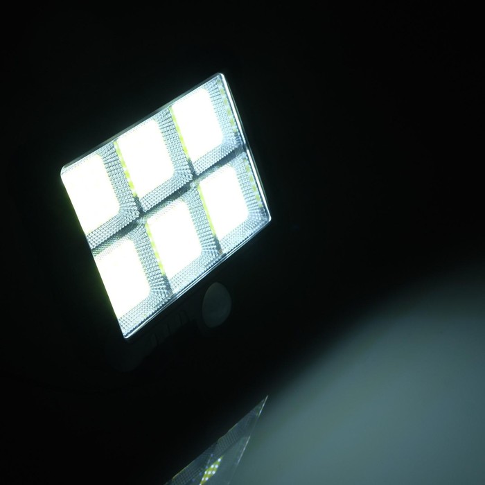 Светодиодный прожектор на солнечной батарее 18 Вт, выносная панель, 15 × 11 × 4 см, 6500К - фото 1893972502