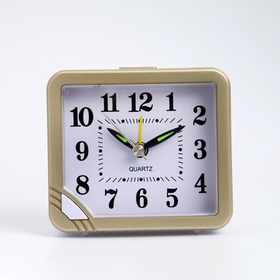 Часы - будильник настольные "Классика" с подсветкой, дискретный ход, 8.5 х 7.5 см, АА