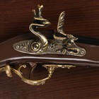 Сувенирный мушкетон на планшете, 30х15 см, с резными элементами и фигурной накладкой - Фото 4