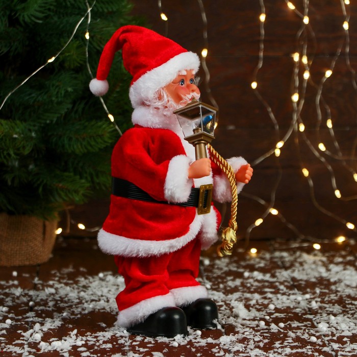 Дед Мороз "Красная шубка, ремешок, с фонариком" с подсветкой, двигается, 27 см - фото 1908234390