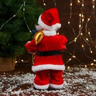 Дед Мороз "Красная шубка, ремешок, с фонариком" с подсветкой, двигается, 27 см - фото 3457601