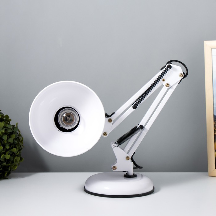 Лампа настольная Е27, на шарнирной подставке (220В) белая (811) RISALUX - фото 1906778091