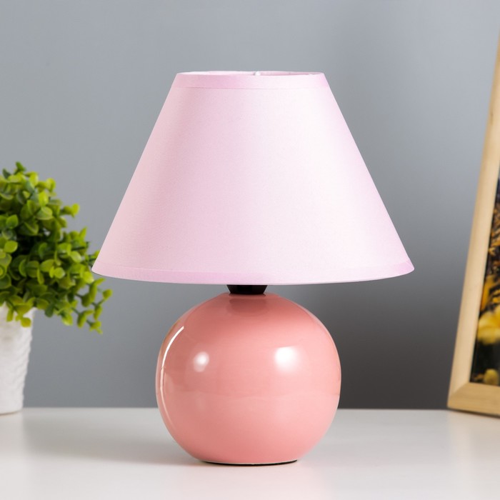Лампа настольная "Яблочко", 25 см, 220V, розовая RISALUX - Фото 1