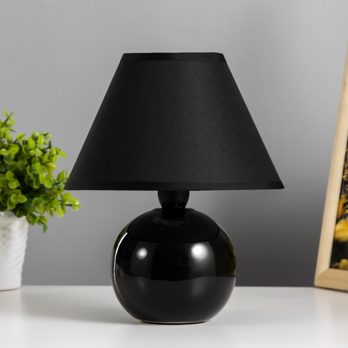 Лампа настольная "Шар черный" 25 см, Е14  220V RISALUX - Фото 1