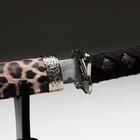 Сувенирное оружие «Катана на подставке», коричневые ножны под леопарда, 89см - фото 8642641