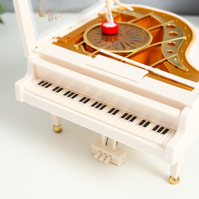 Шкатулка музыкальная механическая «Белый рояль», пластик, 16×15×9 см