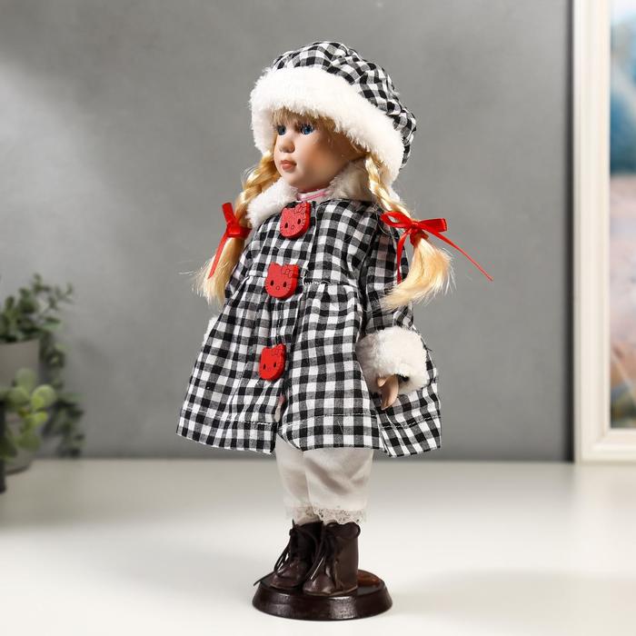 Кукла коллекционная керамика "Злата в пальто в клеточку с красными пуговицами" 30 см - фото 1910124835