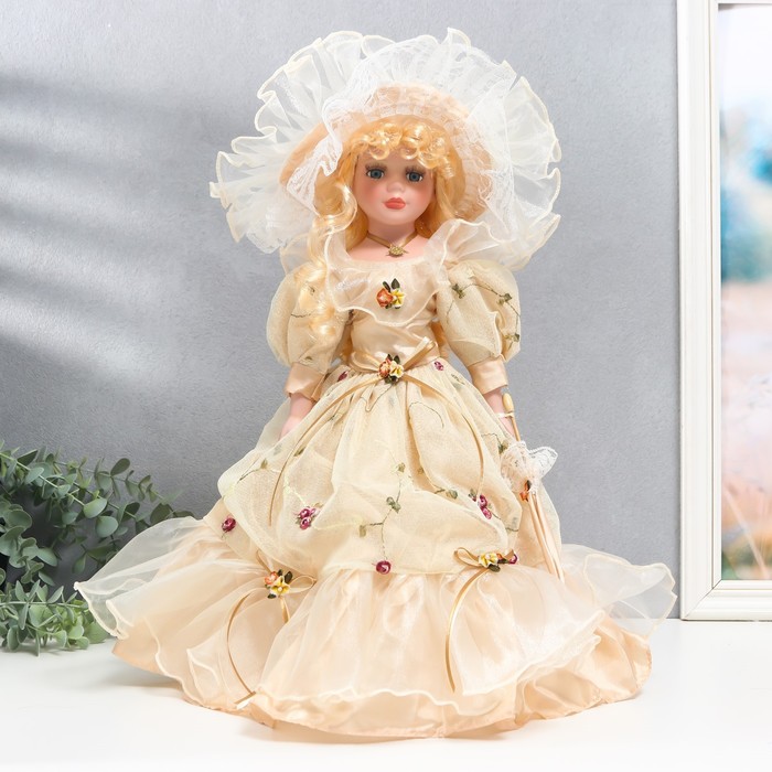 Кукла коллекционная керамика &quot;Евгения в сливочном платье&quot; 40 см