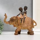 Сувенир полистоун "Африканский слон с детьми на спине" под дерево 24,5х26,5х11,5 см - фото 3514086