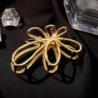 Крабик для волос «Валери», лепестки, 7 см, золото - Фото 5