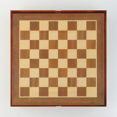 Шахматы деревянные подарочные сувенирные «Долина смерти», 36×36 см, король h=7.5 см, пешка h=6.5 с