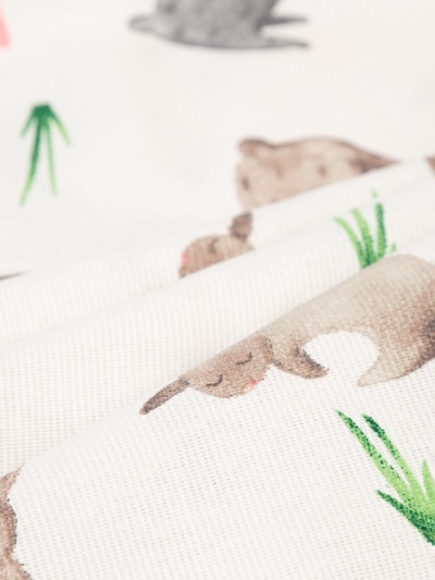 Скатерть пасхальная Доляна Fluffy bunnies, 220×144 см, 100% хлопок, 164 г/м²