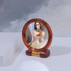 Зеркало настольное - подвесное «Круг», двустороннее, с увеличением, d зеркальной поверхности 9 см, цвет «янтарный» - Фото 1
