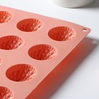 Форма для конфет и шоколада Доляна «Хризантема», силикон, 30×18×2 см, 15 ячеек, персиковая - Фото 4