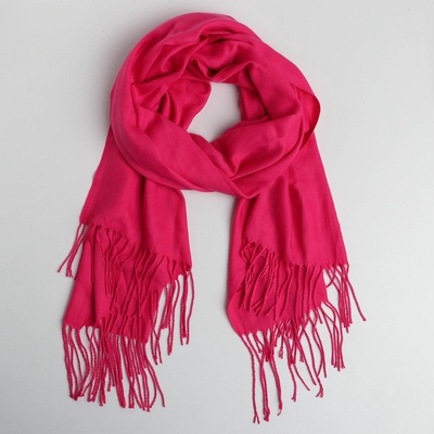 Подарочный набор «Будь на стиле»: мягкий палантин, обложка для паспорта и наручные часы