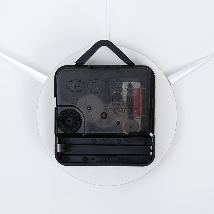 Часы-наклейка, серия: DIY, "Парикмахер", d-45 см, сек. стрелка 12 см, 1 АА, серебро - фото 1905751308