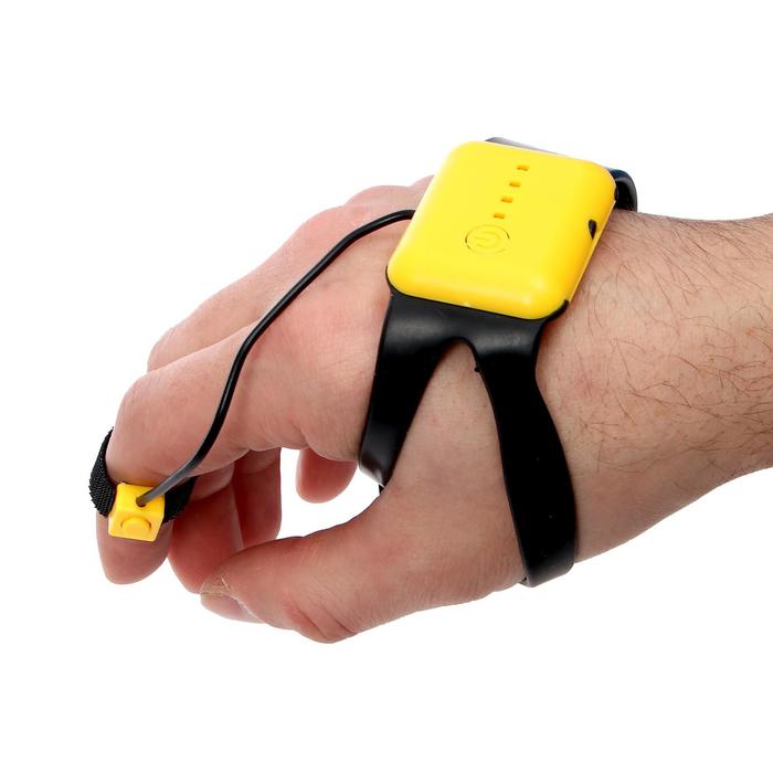 Машина радиоуправляемая MECH, управление жестами, стреляет, 4WD, работает от аккумулятора, цвет чёрный 49198