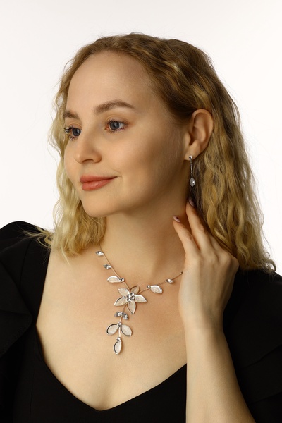 Набор 2 предмета: серьги, колье «Утончённость» зимний цветок, белый в серебре, 40 см