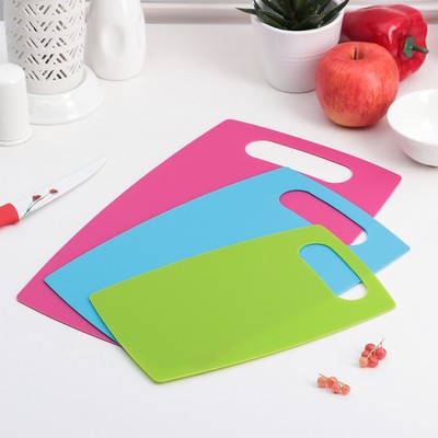 Набор досок разделочных пластиковых противоскользящих Доляна, 3 шт: 22×36 см, 19×29 см, 15×24 см, цвет МИКС
