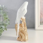 Сувенир полистоун подсвечник "Белый попугай Ара на золотом пеньке" 19х7х9,5 см - фото 21220555