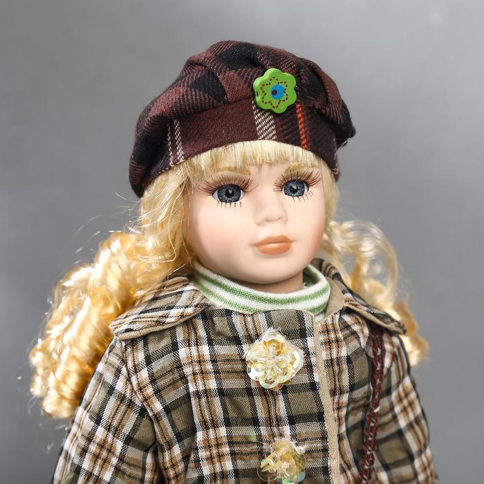 Кукла коллекционная керамика "Блондинка с кудрями, клетчатый зелёный пиджак" 40 см 49288