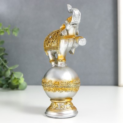 Фигурка полистоун «Слон на шаре в ажурной попоне», 19×8.5×5.5 см
