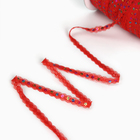 Тесьма гипюровая красная с пайетками, 1.3 см, в бобине 548 м - Фото 2