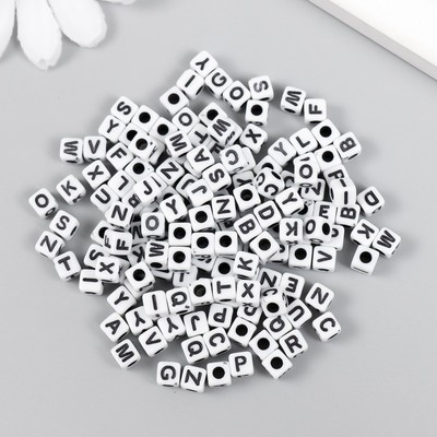 Бусины для творчества пластик "Английские буквы на кубике" белые набор 15 гр 0,5х0,5х0,5 см   547302