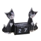 Календарь настольный «Кошки», 20×15×5 см, тропическая акация, чёрные с белыми пятнышками 782402