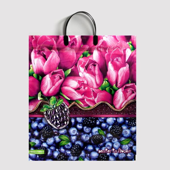 Пакет «Ягоды в цветах», полиэтиленовый с пластиковой ручкой, 38×44 см, 90 мкм - Фото 1